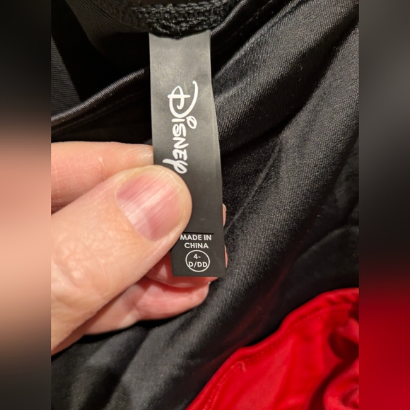 C5 NWT Torrid X Disney Mickey Mouse Bathing Suit Sz 4 D/DD - Picture 6 of 14